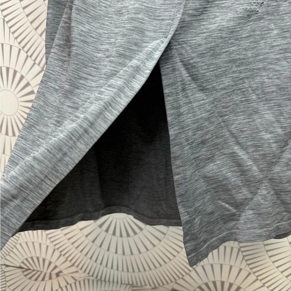 Athleta Foothill Heather Tank‎ Tank Grey Heather Size Medium - Picture 2 of 5